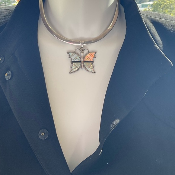 Butterfly Pendant ~STERLING SILVER AND OPAL INLAY🪽Native-Made - Picture 15 of 17